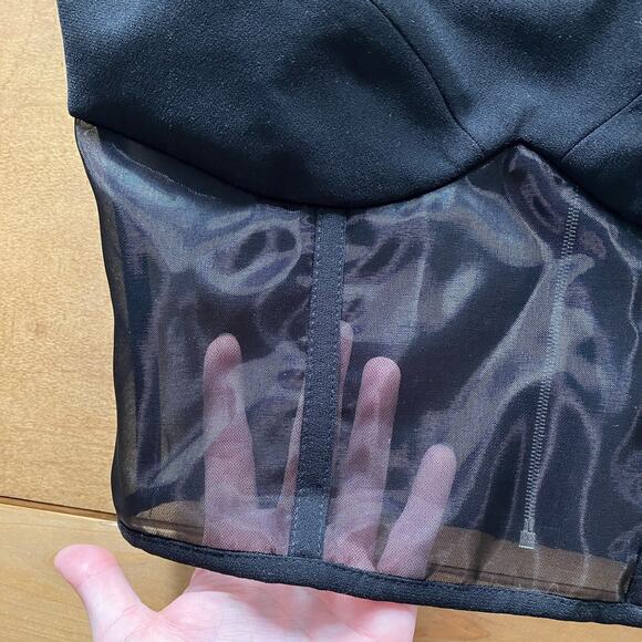 Black Corset - Picture 4 of 7